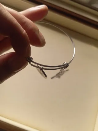 Pulsera plata con pentagrama y trébol