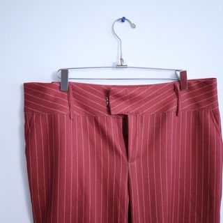 Pantalones de vestir rosa a rayas