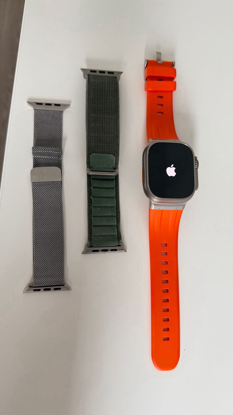 Apple Watch Ultra con correas naranja y más afbeelding 6