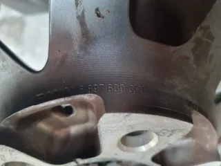 2 Llantas BMW 1er 7jx16 Originales con neumáticos.