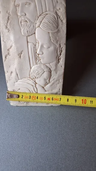 Sacra Famiglia inciso su pietra