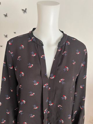 Blusa negra floral Talla XL-L