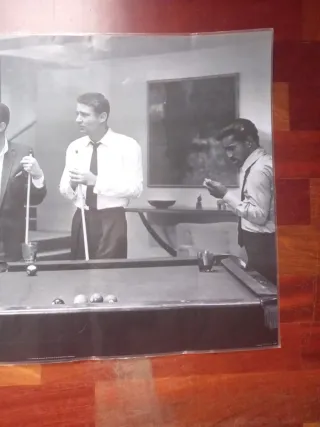 Poster retro de Rat Pack jugando al billar