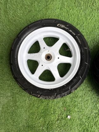 Llantas Yamaha Jog R/RR