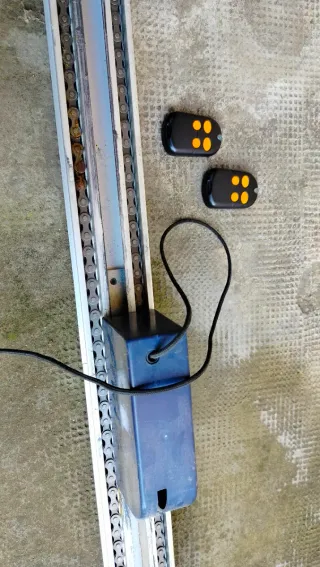 Motor para puerta de garaje SCS Sentinel