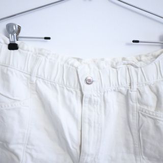 Shorts blancos de tiro alto