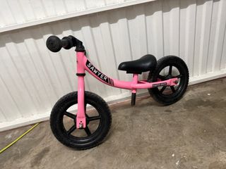 Bicicleta sin pedales rosa Sawyer