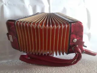 Acordeón Hohner Student IV 40 bajos