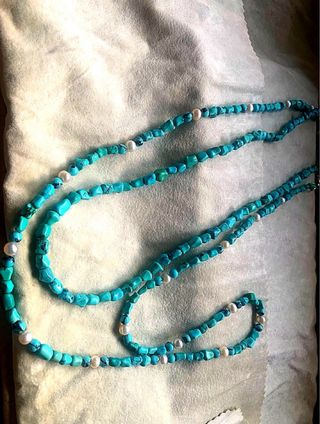 Collar de turquesas barrocas y perlas