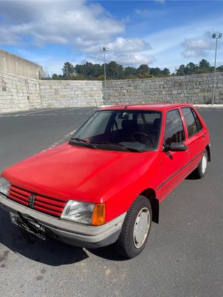 Peugeot 205 1989