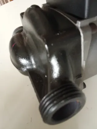 Bomba de agua Grundfos UPS 15-50 130