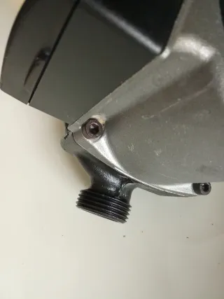 Bomba de agua Grundfos UPS 15-50 130