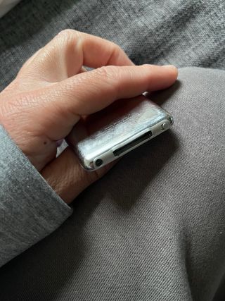 Apple iPod Nano 3ª Gen 4GB Plata