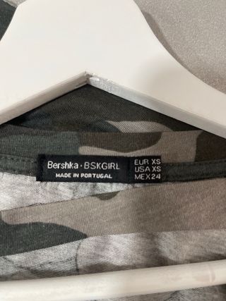 Camiseta oversize corta camuflaje