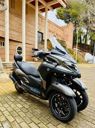 Yamaha Tricity 300 2022.