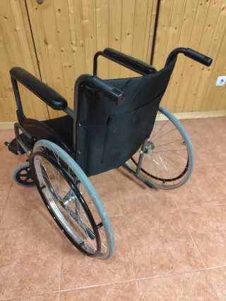Silla de ruedas plegable
