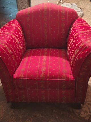 Sofá y 2 sillones estilo clásico