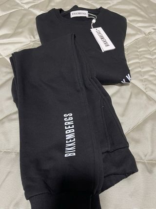 Tuta completa (felpa + pantalone) Bikkemberg