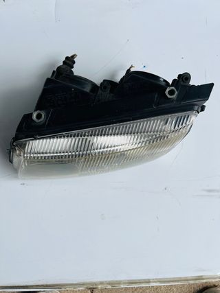 Faro Izquierdo VW Passat 1999