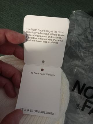 Gorro The North Face Blanco Nuevo con Etiqueta