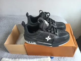 Zapatillas Louis Vuitton Talla 43 Negras Blancas