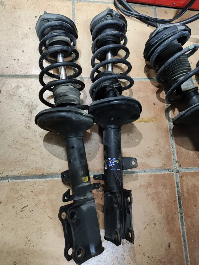 Amortiguadores Toyota Celica 6gen