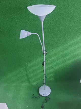 Sobremesas y lámparas de pie