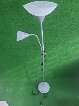 Sobremesas y lámparas de pie