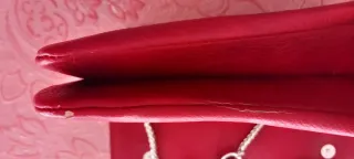 Bolso tipo sobre rojo