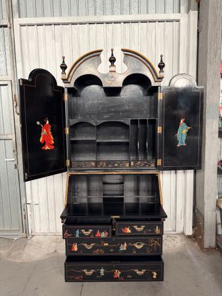 Vitrina antigua estilo oriental RESTAURADO