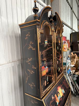 Vitrina antigua estilo oriental RESTAURADO