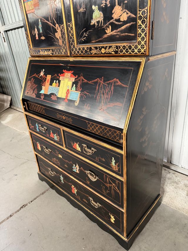 Vitrina antigua estilo oriental RESTAURADO