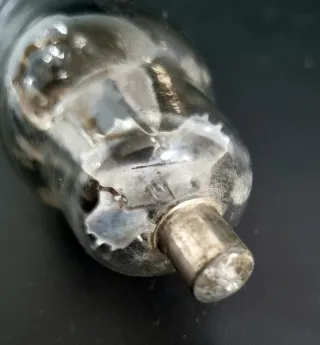 Radio Antigua Válvula Ref. 75