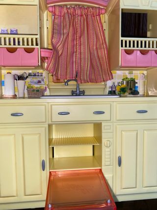 Cucina Barbie Kitchen Play All Day Mattel 2002