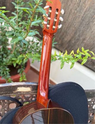 Guitarra Admira Carmen sin usar