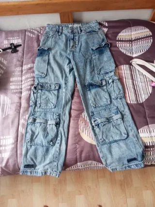 Pantalón vaquero ancho cargo talla 32
