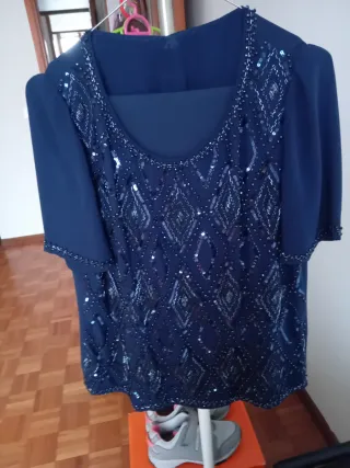 Abito elegante blu con perline