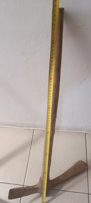 Picos de construcción. Precio por unidad.