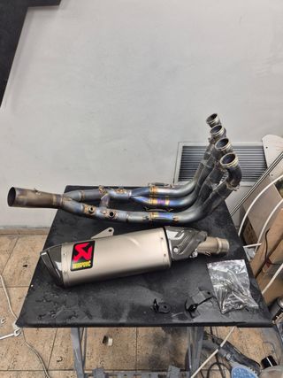 Akrapovic S1000R_RR Evolution