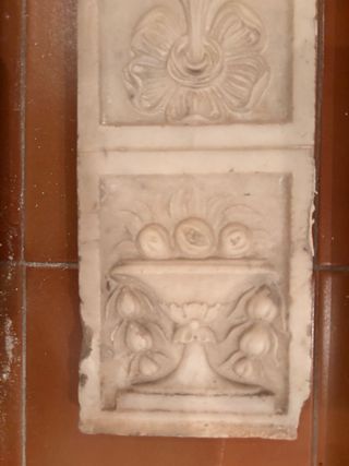 Chimenea antigua mármol y hierro forjado