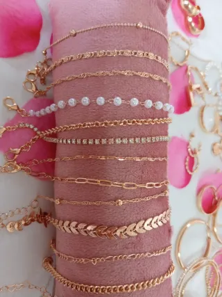 Joyería Aesthetic dorado y Perlas