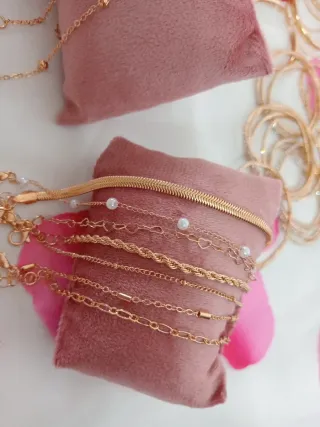 Joyería Aesthetic dorado y Perlas