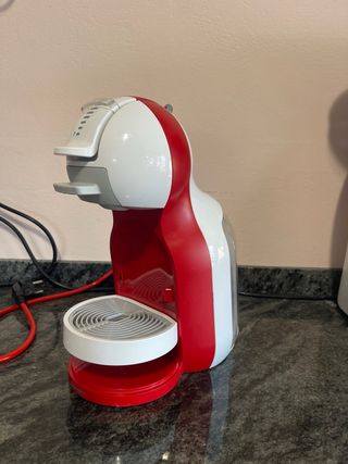 Cafetera Nescafé Dolce Gusto Roja
