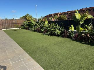 CESPED ARTIFICIAL RECICLADO ALTAMENTE RESISTENTE