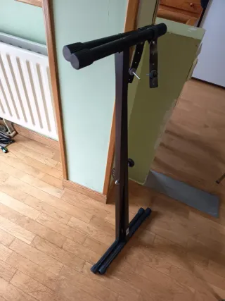 Soporte Teclado Metálico Plegable X