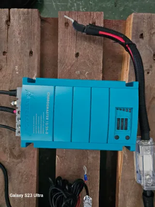 Kit Inversor, Cargador y Batería Mastervolt
