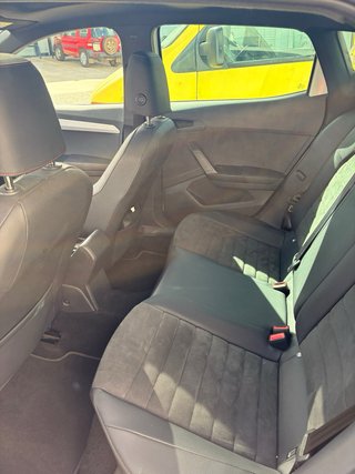 SEAT Ibiza FR XL 2023 Garantía hasta 2028 y Extras