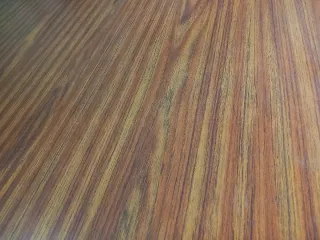 Escritorio madera y metal