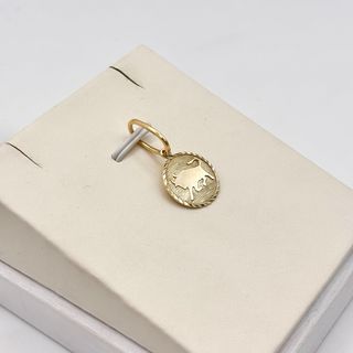 Colgante de oro 18kt con toro