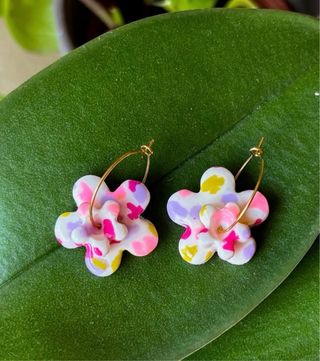 Pendientes Flor Arcilla Polimérica Hechos a Mano
